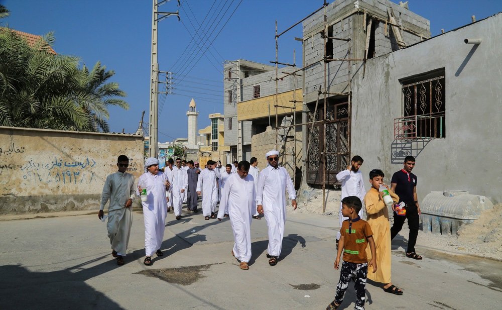 Ahwazis leaving a religious festival