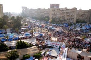 plaza Rabaa al-Adaweya llena de manifestantes en contra del golpe.